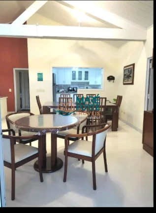 Imagem Maravilhosa casa em bairro fechado com vista mar!