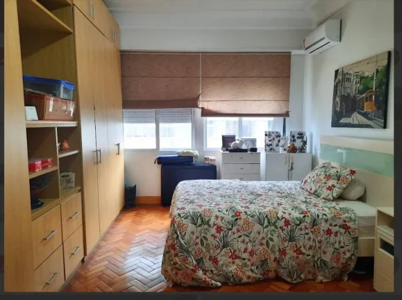 Imagem Apartamento todo reformado classe AA vista lateral mar e varanda