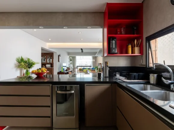 Imagem Imperdível oportunidade! Apartamento de 3 quartos com suíte, sala ampla e 3 vagas na garagem em Moema, SP. Confira!