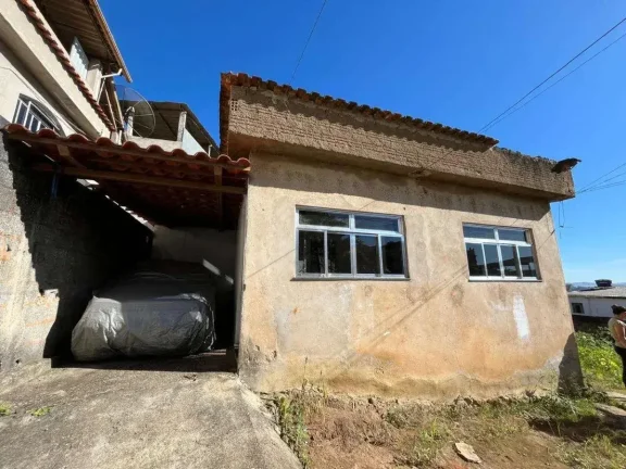 Imagem Oportunidade no São Pedro – Casa com Terreno Amplo e Potencial de Construção!