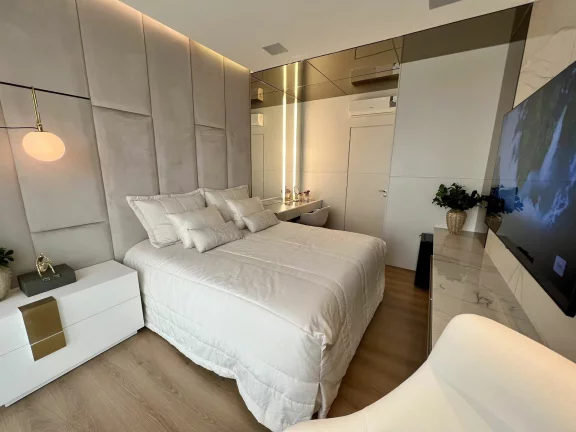 Imagem Apartamento com 4 dormitórios à venda sendo 4 suítes, 313.0 m² por - R$ 28.000.000,00 - Centro - Bal. Camboriú/SC