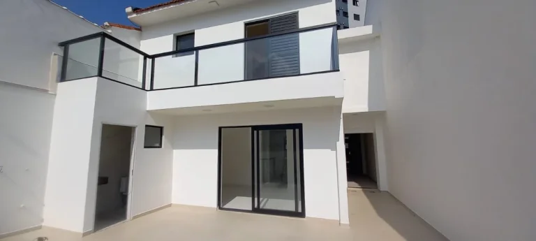 Imagem Casa para Venda em São Bernardo do Campo, Santa Terezinha, 3 dormitórios, 1 suíte, 3 banheiros, 2 vagas