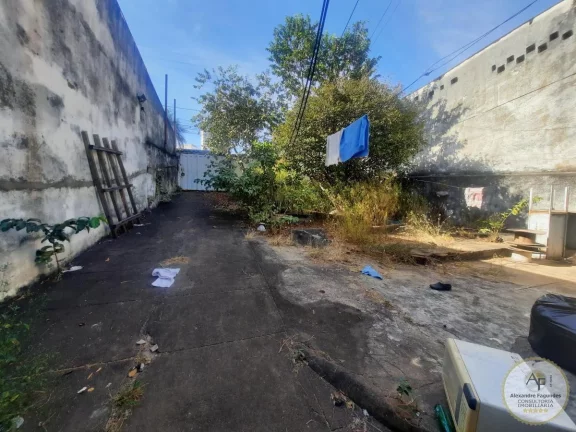 Imagem Casa Comercial para Venda em Goiânia, SETOR AEROPORTO, 3 dormitórios, 1 banheiro, 4 vagas