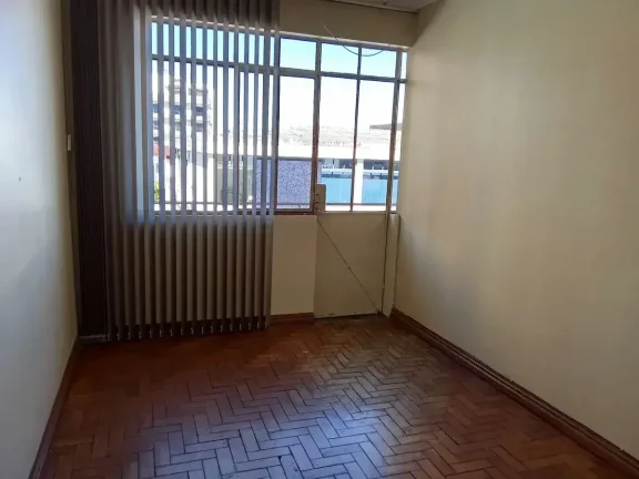 Imagem Apartamento para alugar em Barbacena, Centro, com 4 quartos