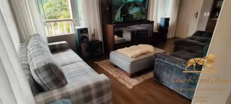 Imagem Linda e ampla casa a venda em Campos do Jordão-SP