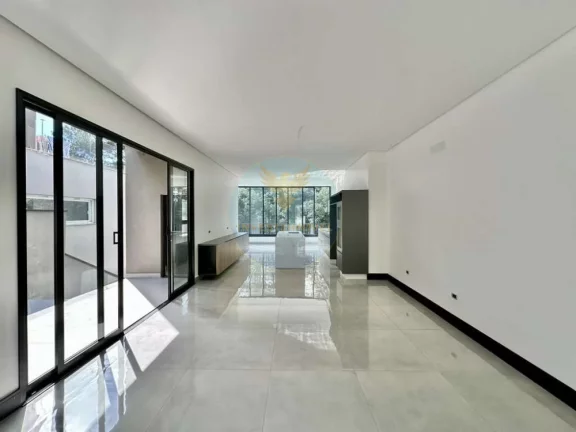 Imagem Casa nova e moderna na Granja Viana  Alto padrão