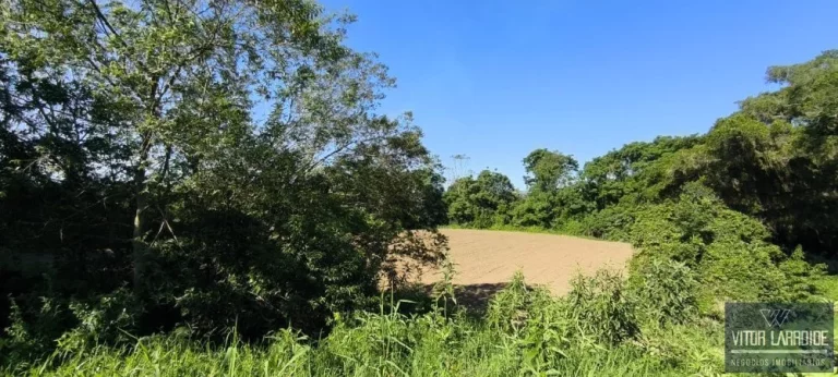 Terreno de Esquina à Venda no Bairro Passagem, Tubarão/SC