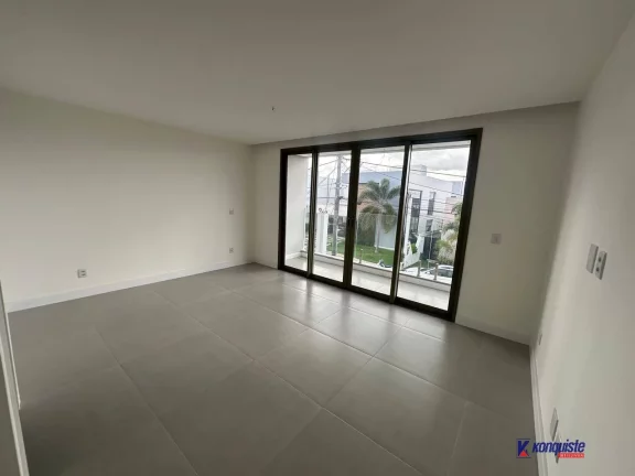 Imagem CASA DE ALTO PADRÃO COM PISCINA E SUÍTES LUXUOSAS: CONFORTO E SOFISTICAÇÃO
