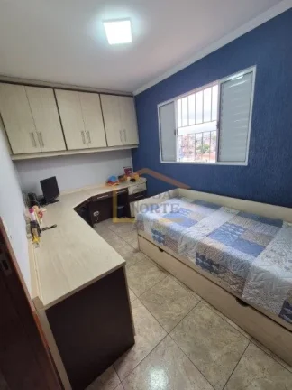 Imagem Sobrado em perfeito estado com 160m² de área construída, 3 dormitórios amplos, sendo 1 suíte co...