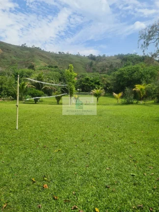 Imagem Imperdível sítio à venda em Maricá-RJ, bairro Itapeba, 5 quartos, 1 suíte, 1 sala, 4 banheiros, 6 vagas de garagem, 24.237,50 m² de área.