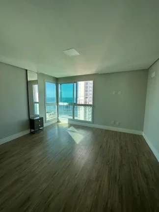 Imagem Apartamento Quadra Mar com 3 suítes à venda no Centro de Balneário Camboriú/SC