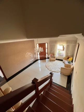 Imagem Terreno: 321 m²
Construção: 252 m²
Documentação: Totalmente regularizada

Características do ...