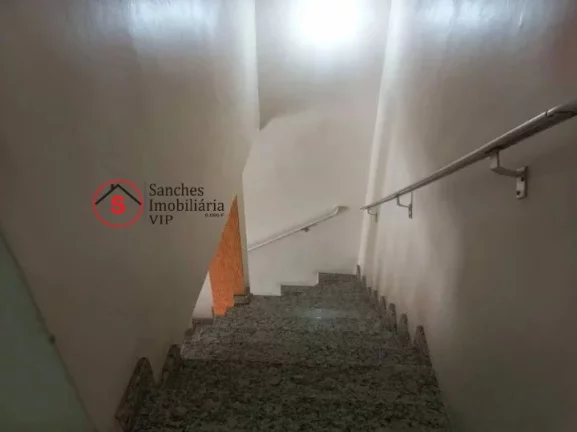 Imagem SOBRADO DE VILA MOOCA PARA ALUGAR Localizado entre a Rua Do Oratório e Av Paes de Barros Vila fechada com portão automático.