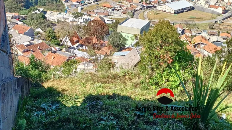 Imagem Terreno a Venda na Região do Vila Albertina em Campos do Jordão -SP.