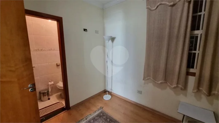 Imagem Casa à venda com 3 quartos, sendo 3 suítes, em Vila Sônia, São Paulo - SP