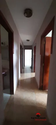 Imagem Casa a Venda na Região de Abernessia Campos do Jordão - SP.