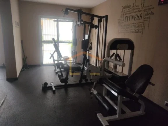 Imagem Apartamento com 63m², dispõe de 2 dormitórios com armários planejados, 1 banheiro, sala dois amb...