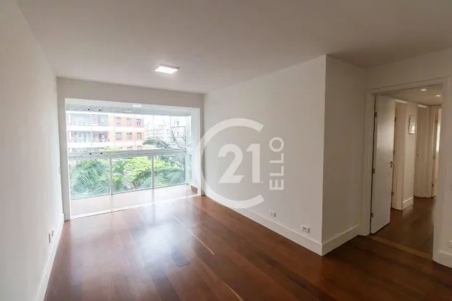 Apartamento 3 dormitórios reformado na Vila Nova Conceição