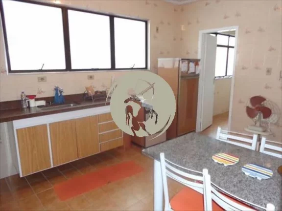 Imagem APARTAMENTO PROXIMO A PRAIA COM CONDOMINIO BAIXO EM ANDAR ALTO.