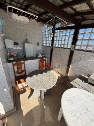 Imagem Cobertura com 2 dormitórios à venda, 164 m² por R$ 900.000 - São Bento - Cabo Frio/RJ