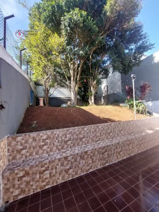 Imagem CASA ASSOBRADADA A VENDA, 500 METROS DE TERRENO. 4 DORMITÓRIOS, SENDO 2 SUITES (1 DELAS COM CLOSET E VARANDA), 2 SALAS GRANDES COM AR CONDICIONADO.