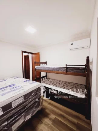 Imagem Apartamento 3 Quartos para Temporada em Itapema, meia praia, 3 dormitórios, 2 suítes, 4 banheiros, 1 vaga