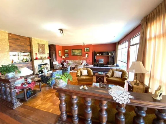 Imagem Casa para Venda em Teresópolis / RJ no bairro Golfe