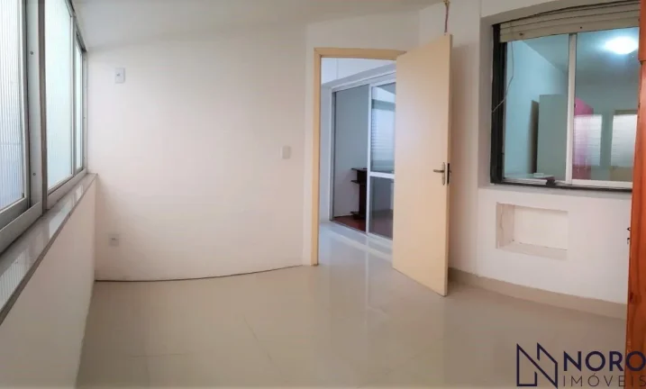 Imagem Apartamento 2 dormitórios com no centro de Santa Maria