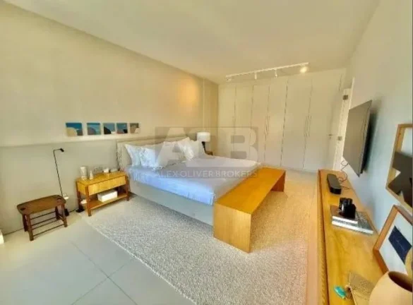 Imagem Apartamento à venda na Vieira Souto, 3quartos, 4vagas, 230m2, Ipanema
