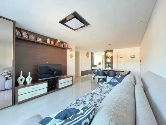 Imagem Apartamento Semimobiliado com 3 dormitórios sendo 1 suítes e 2 vagas de garagem em Itajaí