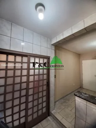 Imagem Sobrado para Venda em Limeira, Jardim Esteves, 4 dormitórios, 1 suíte, 3 banheiros, 3 vagas