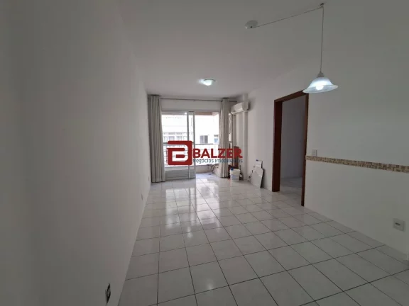 Imagem Apartamento com 2 Quartos à Venda, 77 m² em Centro - Florianópolis