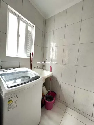 Imagem Locação Anual apartamento com 3 dormitórios sendo 1 suíte, 2 vagas de garagem localizado no Centro de Balneário Camboriú.