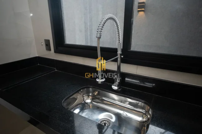 Imagem Casa 3 quartos no Setor Três Marias próximo ao Atacadão Costa, com 300m² de área total e 179m²...