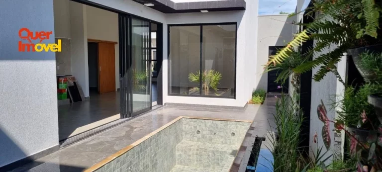 Imagem Casa de luxo em condomínio: 3 suítes, 4 vagas na cidade de Ribeirão Preto-SP, Jardim Valencia - 186m².