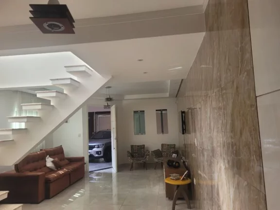 Imagem Sobrado com 3 dormitórios à venda, 298 m² por R$ 600.000,00 - Jardim Luciana - Itaquaquecetuba/SP