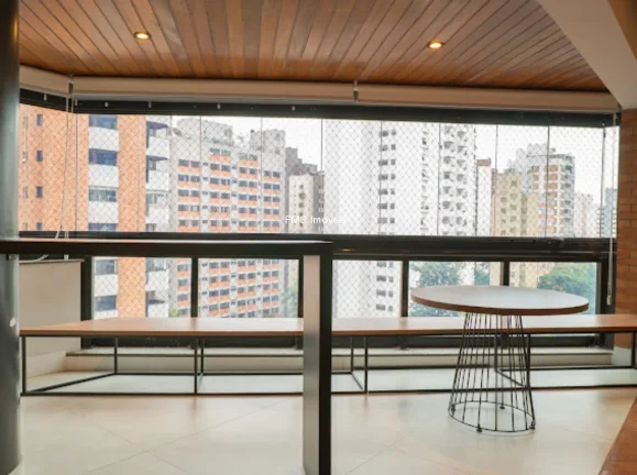 Imagem Imperdível! Apartamento com 4 quartos e 2 suítes em Moema. Venha conferir!