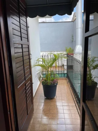 Imagem Sobrado com 174 m² 3 Dormitorios sendo 1 Suite 2 Vagas