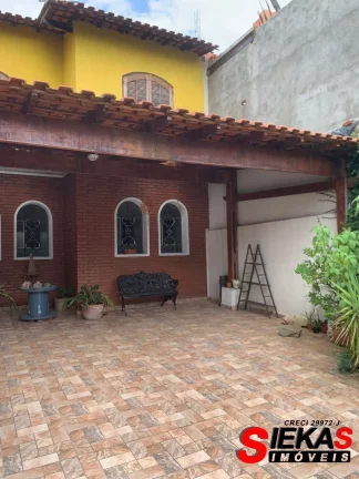Imagem Imperdível: Casa à venda em São Paulo-SP, Vila Jacuí! 3 quartos, 2 salas, 2 banheiros, 100m² de área!