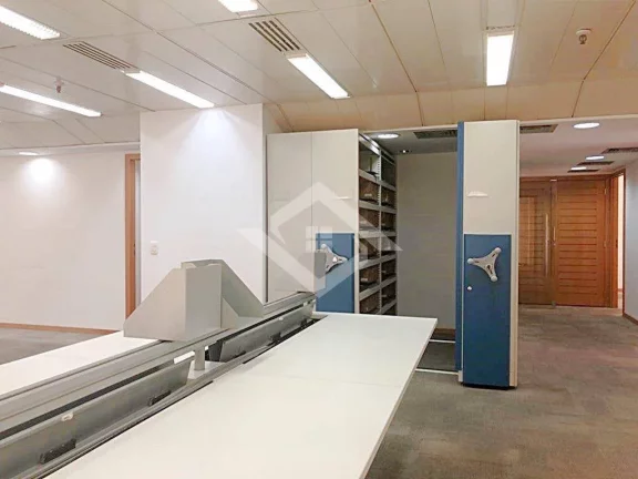 Imagem Centro Aluga-se Andar Exclusivo Mobiliado 242m2