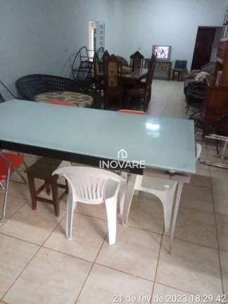 Imagem Rancho com 3 dormitórios à venda, 220 m² por R$ 550.000,00 - Zona Rural - Itumbiara/GO