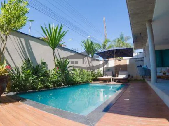 Imagem Casa em Juquehy á 80 metros do mar