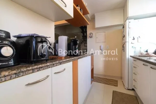Imagem Cobertura espaçosa à venda com área de 110 m². O imóvel está todo mobiliado e possui living pa...