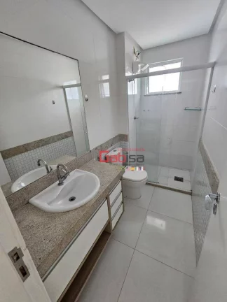 Imagem Apartamento para alugar, 140 m² por R$ 7.000,00/ano - Vila Nova - Cabo Frio/RJ
