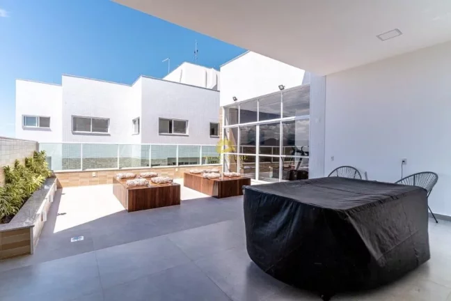 Imagem Apresentamos um imóvel de alto padrão com 4 suítes, 3 vagas de garagem e lazer completo na cobert...