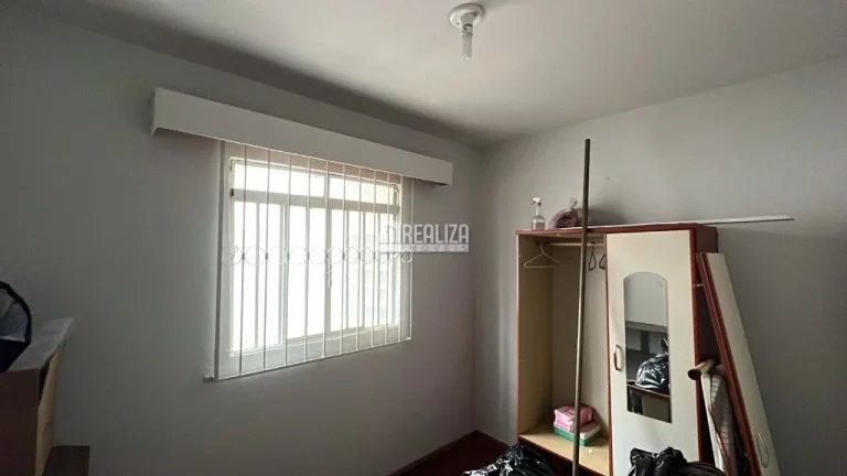 Imagem Casa de 5 dormitórios à venda no bairro Mercês, Uberaba
