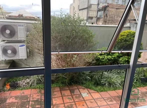 Imagem Sala comercial em galeria para venda, São Geraldo, Porto Alegre - SA2732