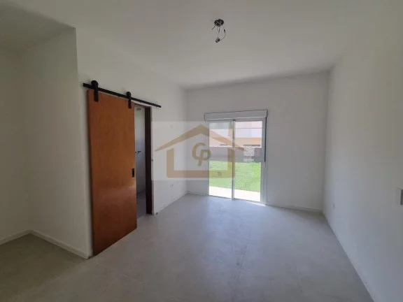 Imagem Casa na região Granja Viana, *Térrea , 3 suítes, 4 vagas