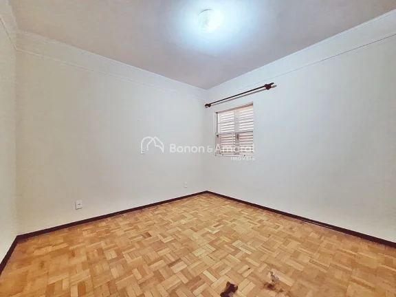 Imagem Casa a venda na Vila Nogueira em Campinas!!

Local próximo a lagoa do Taquaral, Shopping Dom Pedro,...