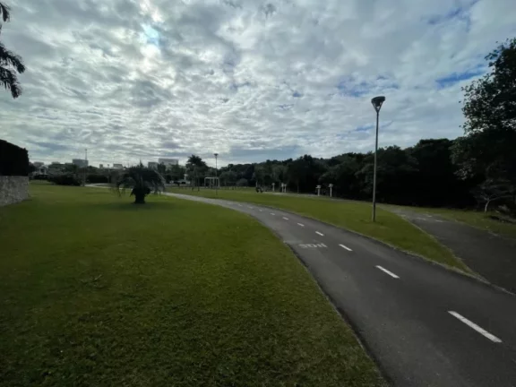 Imagem Terreno à venda, 598 m² - Jurerê Internacional - Florianópolis/SC